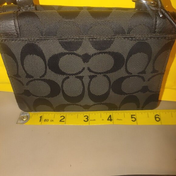 Coach Signature Black Crossbody Wallet Canvas Leather Turnlock Closure Compact - Picture 5 of 12